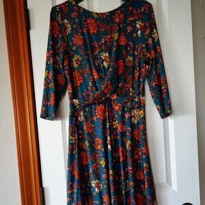 Eye Catching midi dress